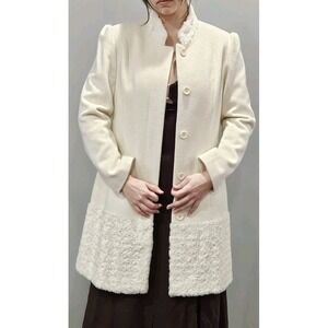 Vintage Jonathan Michael Lambswool/Faux Fur Collar coat size 8 Ivory BEAUTIFUL!